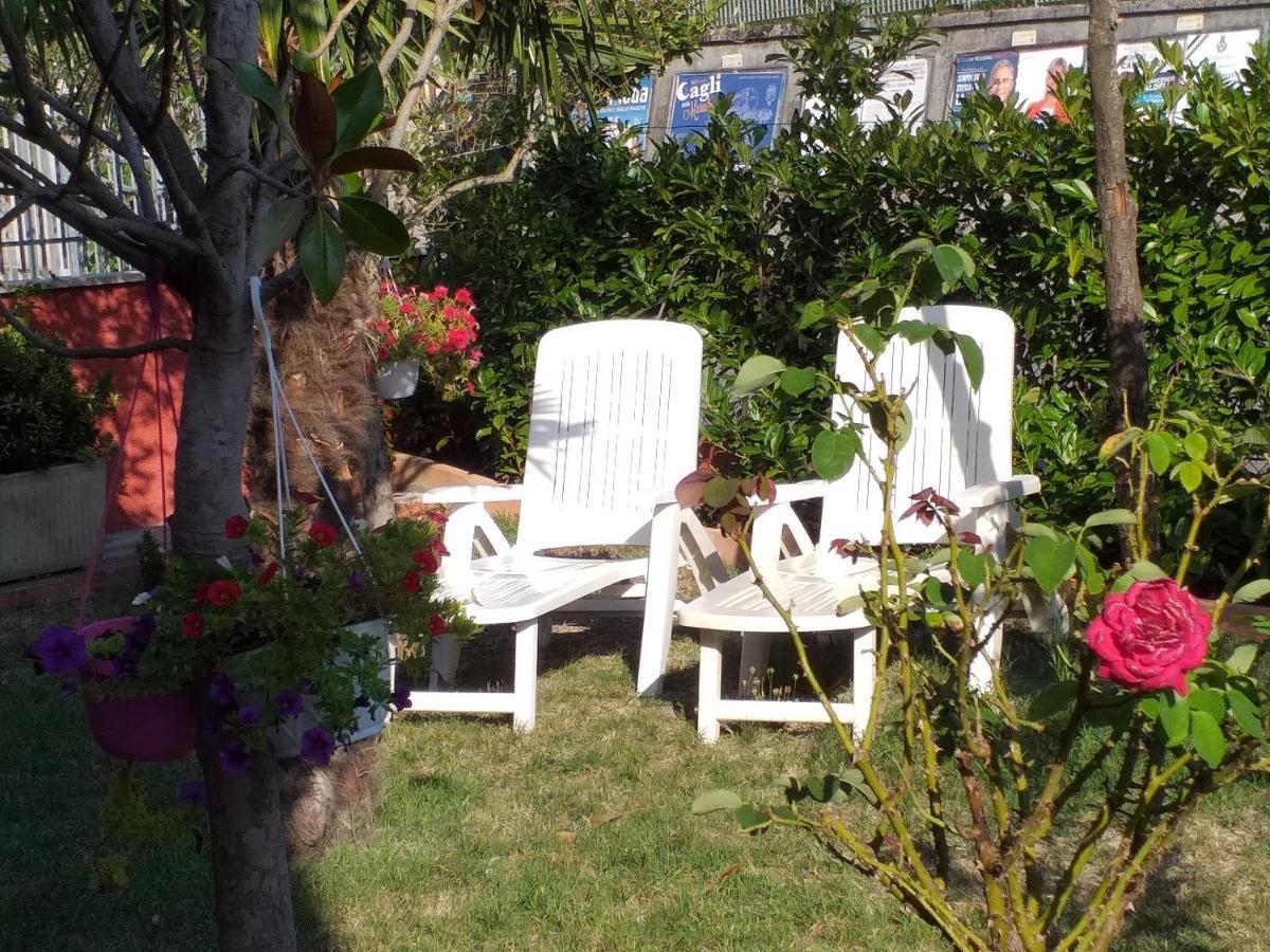 Bed & Breakfast La Rosa Rossa Cagli Eksteriør billede