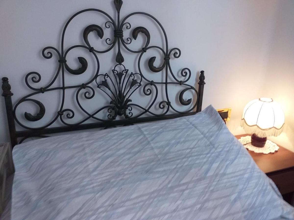 Bed & Breakfast La Rosa Rossa Cagli Eksteriør billede