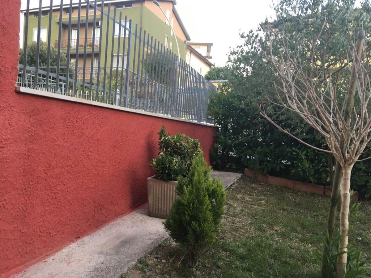 Bed & Breakfast La Rosa Rossa Cagli Eksteriør billede