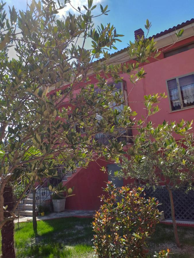 Bed & Breakfast La Rosa Rossa Cagli Eksteriør billede